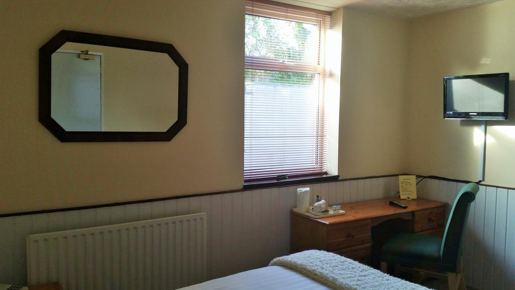 Halfway House Hotel Larne Quarto foto