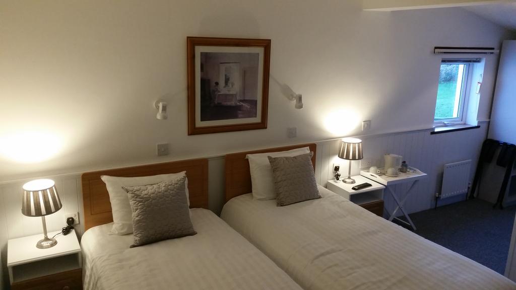 Halfway House Hotel Larne Quarto foto