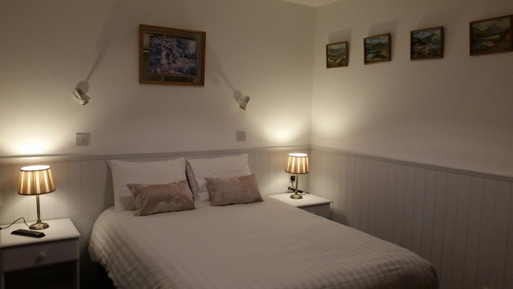 Halfway House Hotel Larne Quarto foto