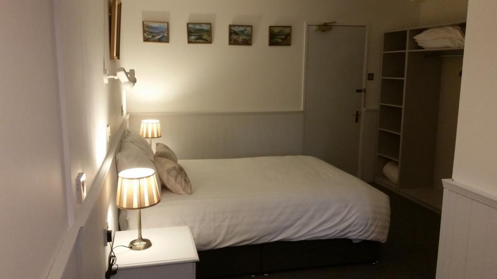Halfway House Hotel Larne Quarto foto