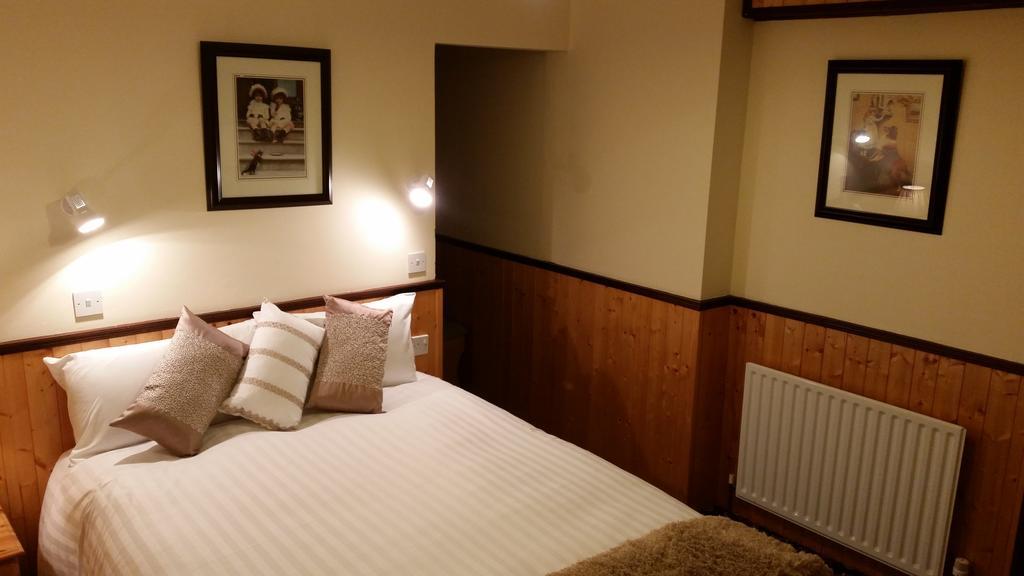 Halfway House Hotel Larne Quarto foto
